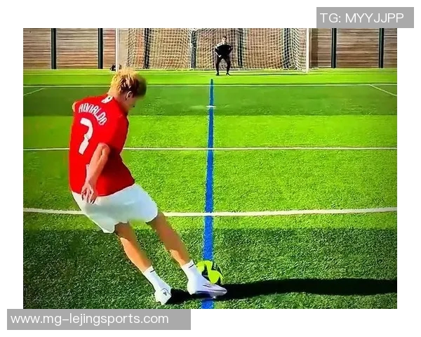 推荐一款适合新手的足球让你轻松掌握技巧与乐趣